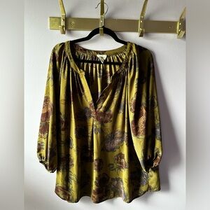 Lucy & Laurel Green Floral Top Size 2X